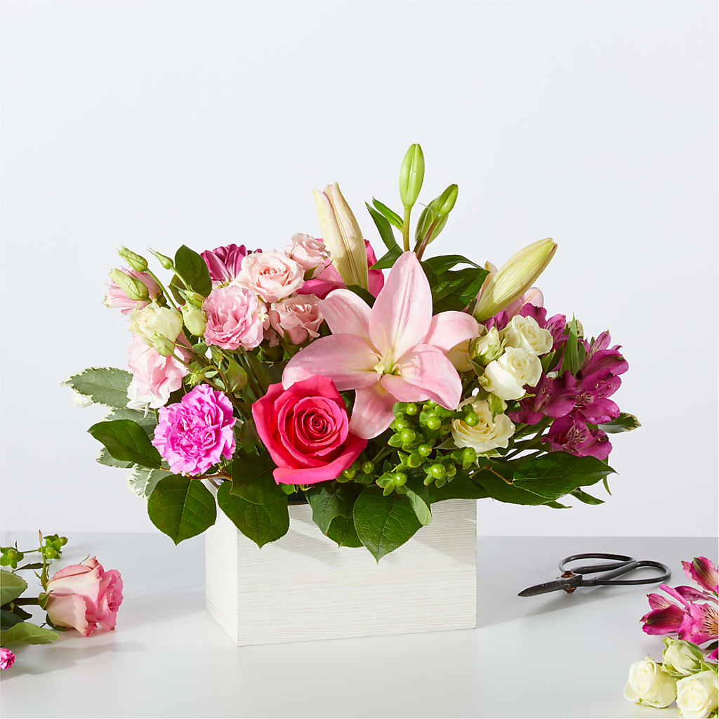 Sweetberry Box – A Florist Original – Blooming Flowers, Mobile AL