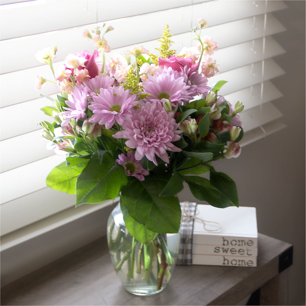 Pastel Tradition - A Florist Original – Blooming Flowers, Mobile AL