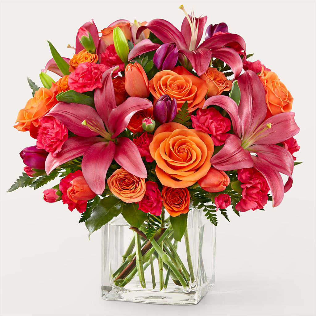 Lucky Lily Bouquet – Blooming Flowers, Mobile AL