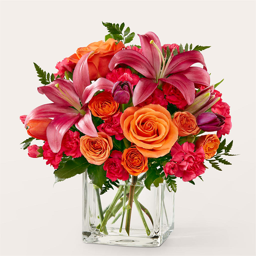 Lucky Lily Bouquet – Blooming Flowers, Mobile AL