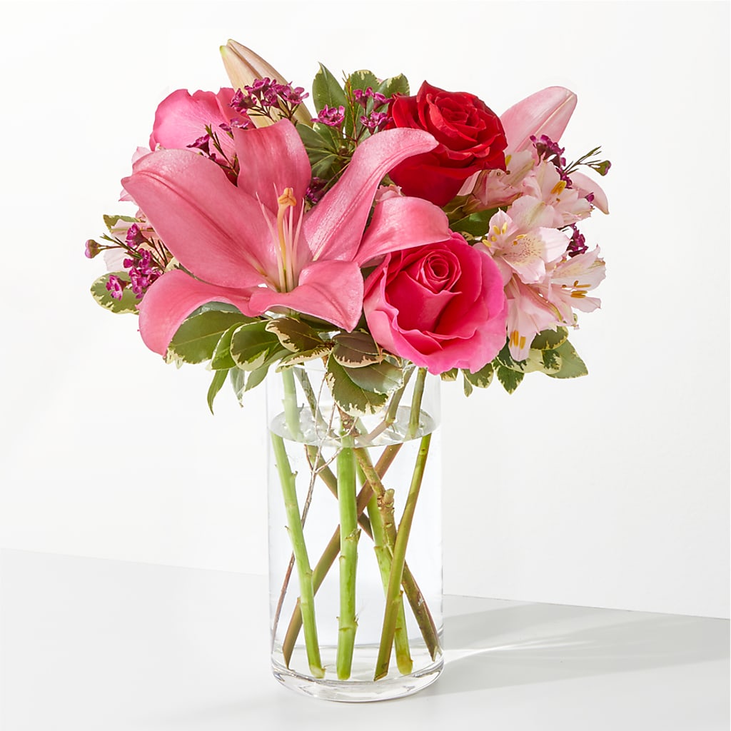 Lucky in Love Bouquet – Blooming Flowers, Mobile AL