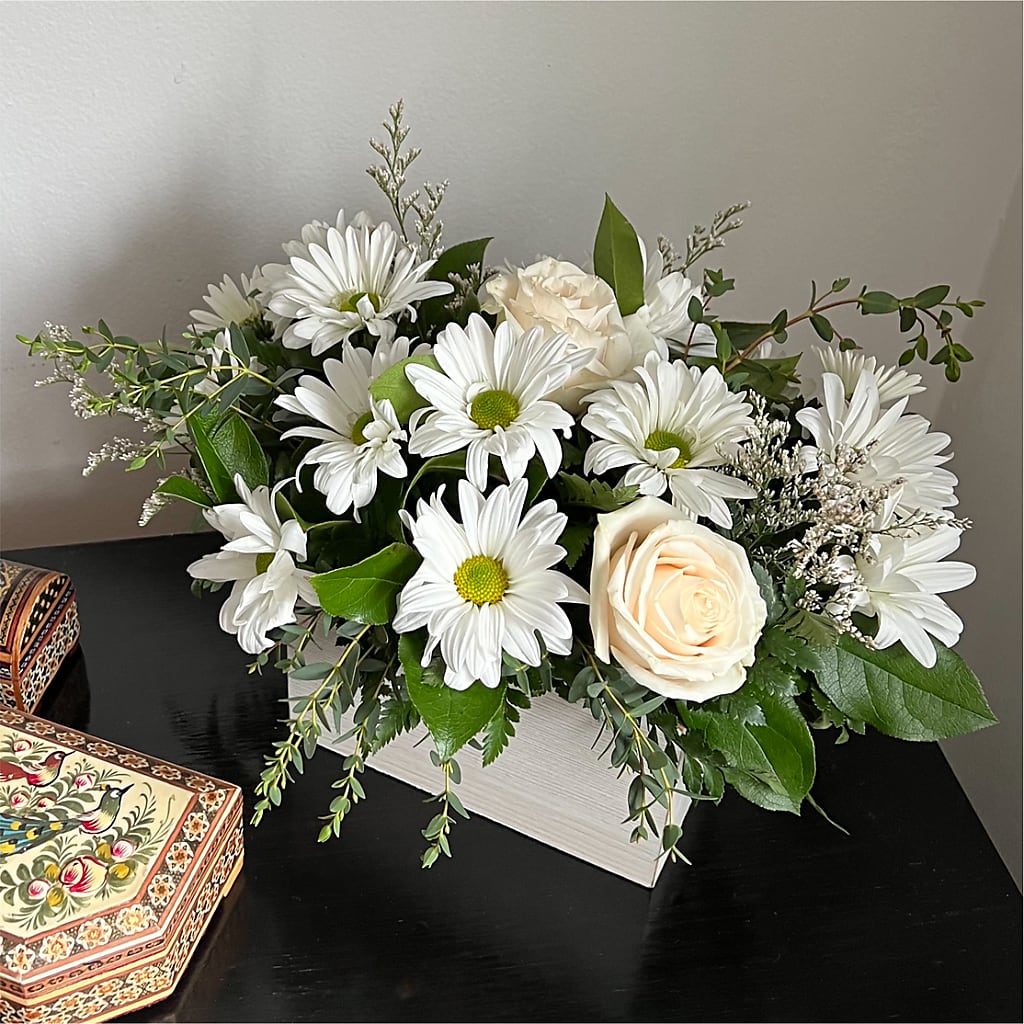Fresh Linen Box Bouquet –  Blooming Flowers, Mobile AL