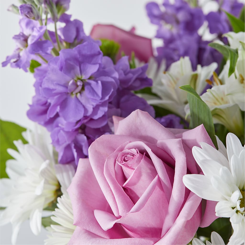 Garden of Peace Bouquet –  Blooming Flowers, Mobile AL