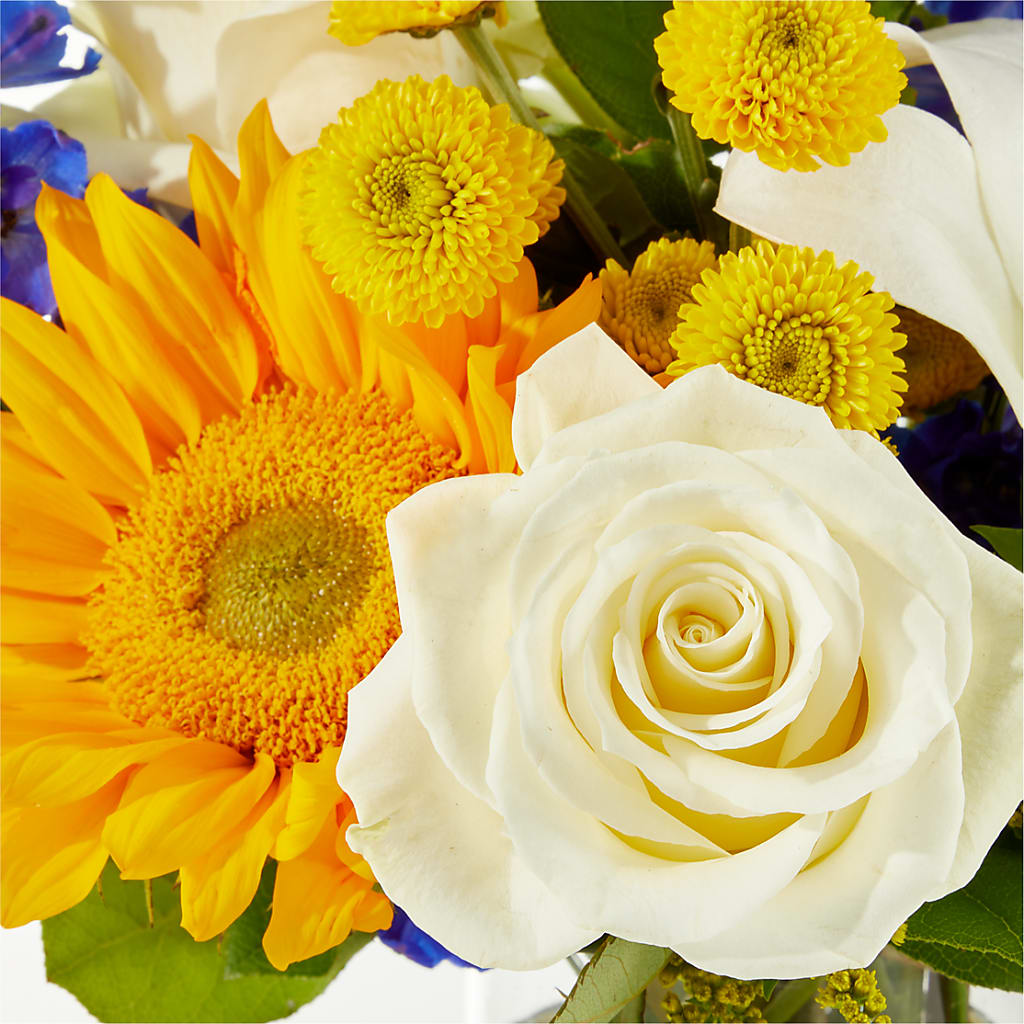 Stargazing Bouquet –  Blooming Flowers, Mobile AL