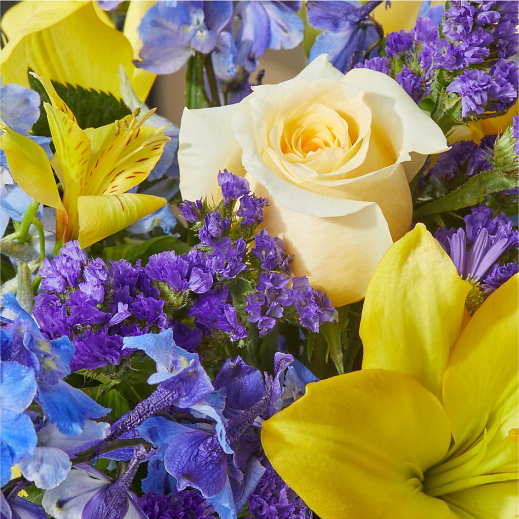 Limoncello Bouquet –  Blooming Flowers, Mobile AL